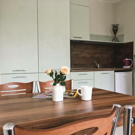 Azzurro Apartment - Ideal For Your Seaside Escape In Burgas ภายนอก รูปภาพ
