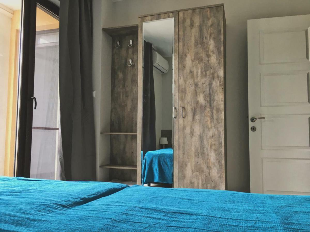 Azzurro Apartment - Ideal For Your Seaside Escape In Burgas ภายนอก รูปภาพ