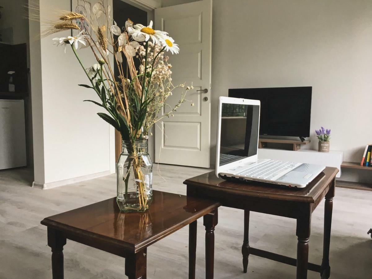 Azzurro Apartment - Ideal For Your Seaside Escape In Burgas ภายนอก รูปภาพ