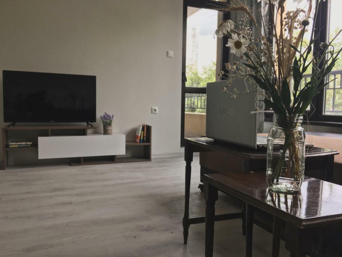 Azzurro Apartment - Ideal For Your Seaside Escape In Burgas ภายนอก รูปภาพ